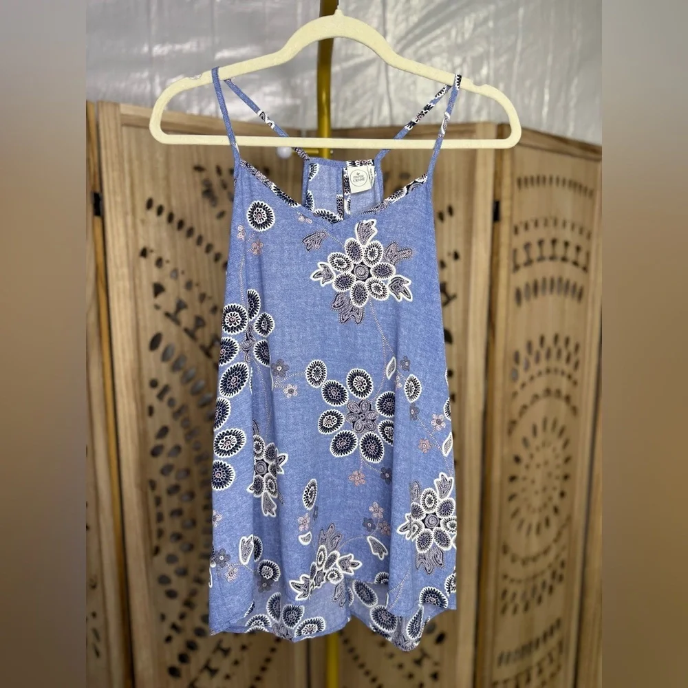 Paper Crane Blue and White Patterned Top - Picture 2 of 4